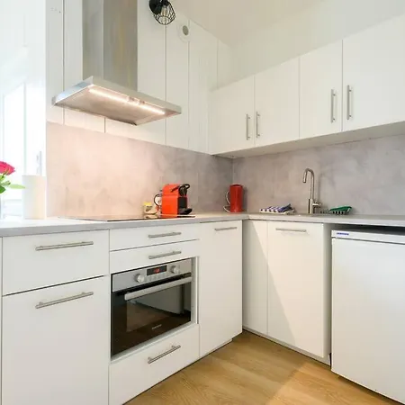 Apartment Au Coeur De St Martin : Les Grenettes Saint-Martin-de-Re