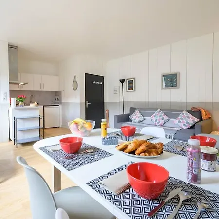 Au Coeur De St Martin : Les Grenettes Apartment