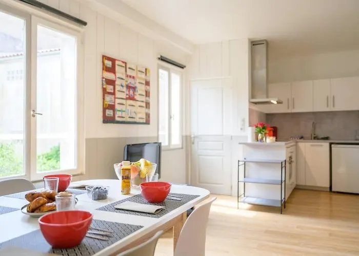 Au Coeur De St Martin : Les Grenettes *